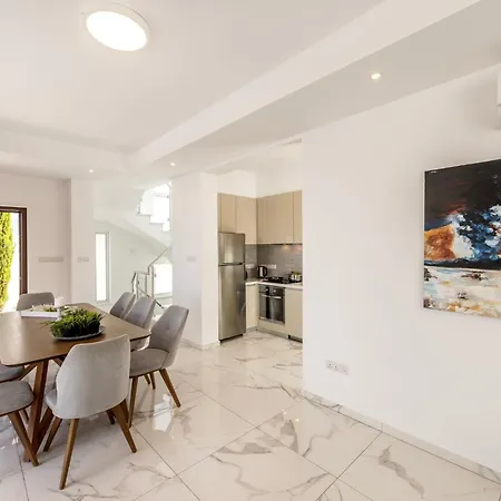 Milos Lifestyle H30 Сasa de vacaciones Protaras