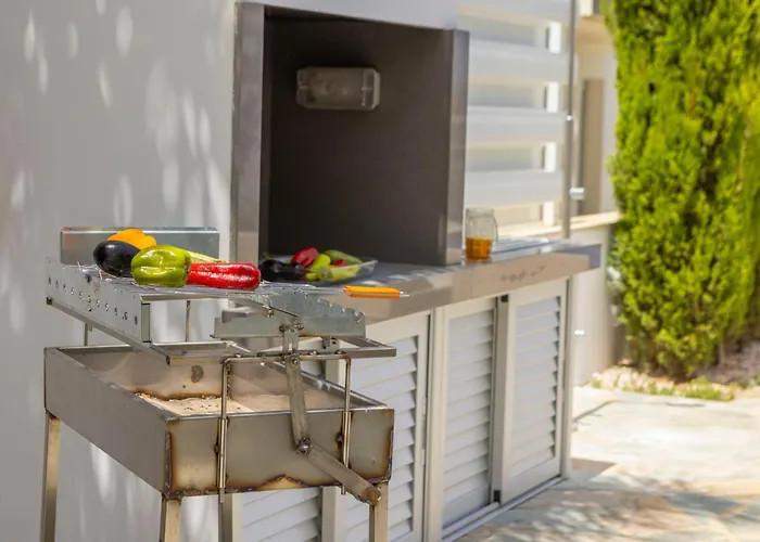 Milos Lifestyle H30 * Protaras