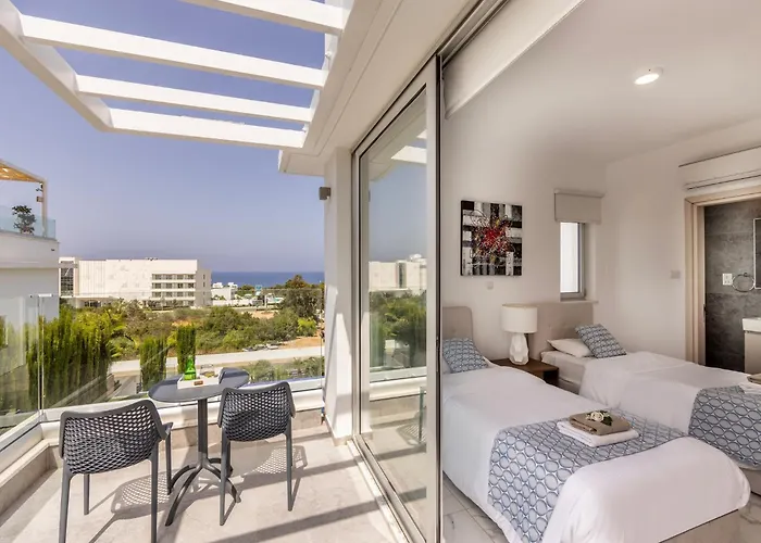 Milos Lifestyle H30 * Protaras