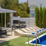 Milos Lifestyle H30 بيت للعطل *